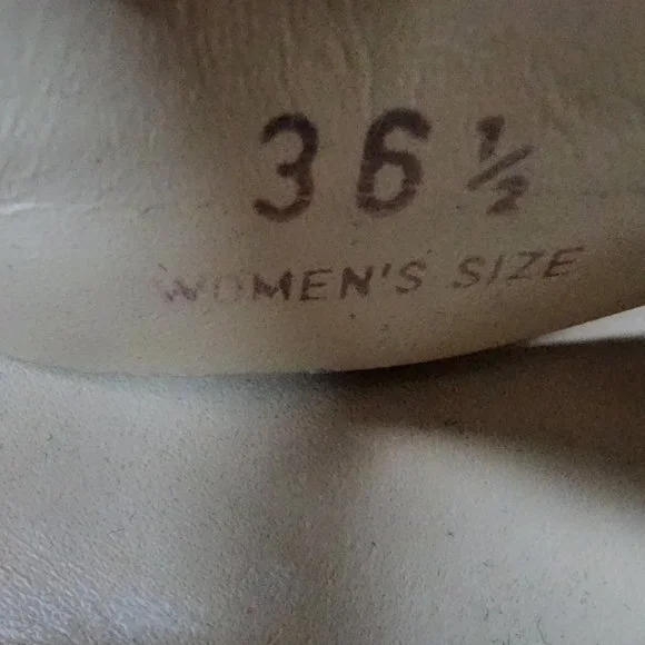 Tod's Vintage Cream Patent Leather Strappy Sandals Size 36.5 - Picture 15 of 16